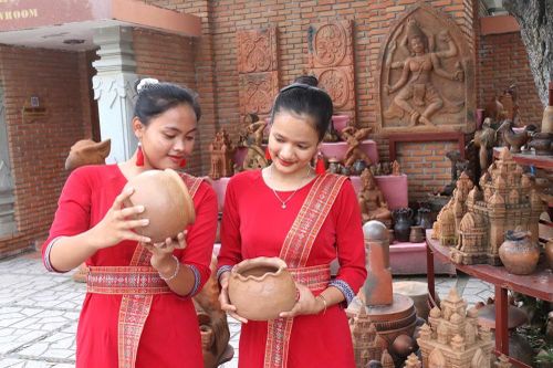 Bộ VHTTDL ấn định tổ chức Ngày hội Văn hóa dân tộc Chăm lần thứ VI tại Khánh Hòa