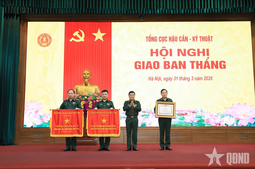 Chủ động bảo đảm đầy đủ, kịp thời vật chất hậu cần, vũ khí, trang bị kỹ thuật cho các nhiệm vụ