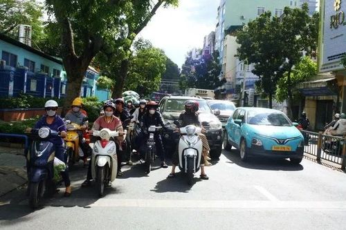 Nắng nóng diện rộng, miền núi phía Bắc đề phòng dông lốc, mưa đá