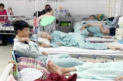 Khẩn trương truy xuất thực phẩm vụ nghi ngộ độc bánh mì ở Đắk Lắk khiến 83 người nhập viện