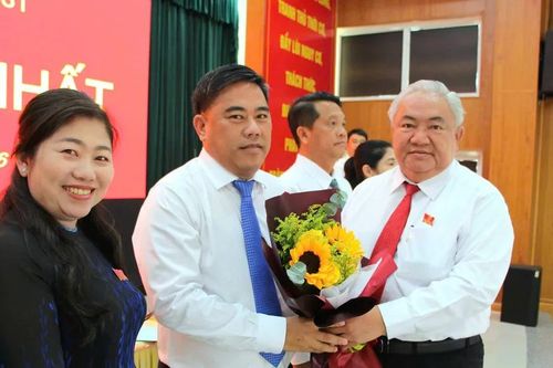 Xây dựng chính quyền cơ sở sát dân, lắng nghe tiếng nói của người dân