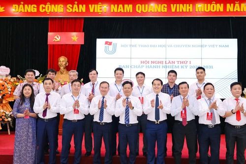 Thứ trưởng Lê Quân làm Chủ tịch Hội Thể thao đại học và chuyên nghiệp Việt Nam