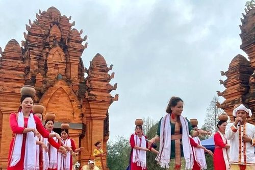 Ngày hội Văn hóa dân tộc Chăm lần thứ VI tổ chức vào tháng 6 tại tỉnh Khánh Hòa