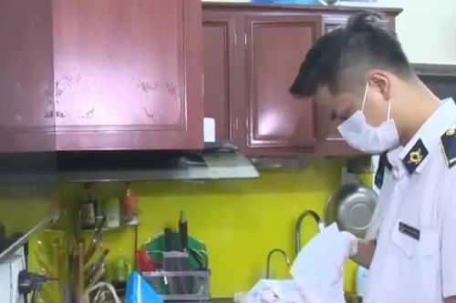 Kiểm tra đột xuất cơ sở liên quan đến đường dây tiêu thụ gần 300 tấn lợn bệnh
