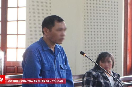 Chồng chém vợ cũ vì mâu thuẫn đất đai