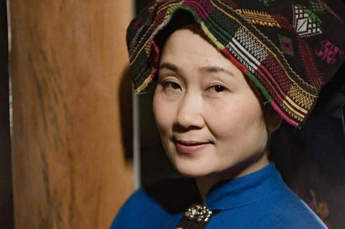 Bà Mối trong 'Chuyện tình Khau Vai' làm điều bất ngờ
