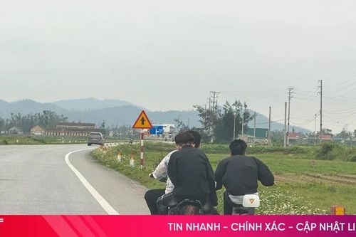 Học sinh 'độ' xe điện chạy gần 90 km/h: Hiểm họa đường phố!
