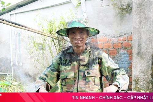 Tôi gom mật ngọt vào mùa