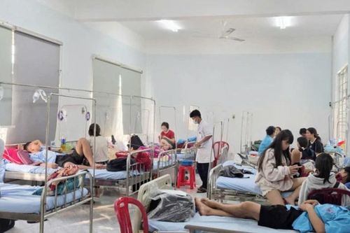 Truy xuất nguồn gốc thực phẩm vụ nhiều người nhập viện sau ăn bánh mì ở Đắk Lắk