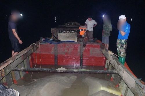 Quảng Trị: Phát hiện vụ khai thác khoáng sản trái phép trên sông Thạch Hãn