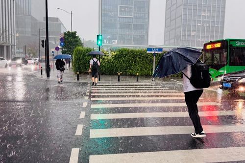 Trung Quốc: Thời tiết khắc nghiệt gây chậm, hủy chuyến bay trên diện rộng