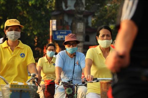 Không chủ quan, không hoang mang trước biến thể mới của COVID-19