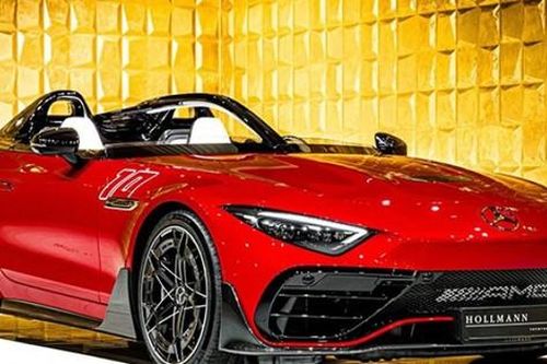 Siêu xe Mercedes-AMG PureSpeed lên sàn xe lướt