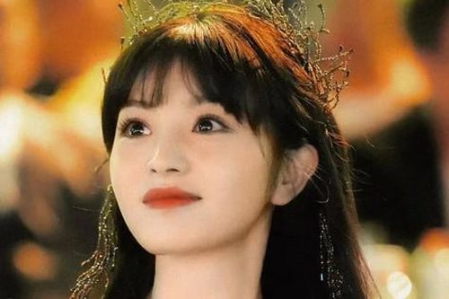 Lý do khiến nữ diễn viên xinh đẹp bị ngắt sóng khi đang livestream