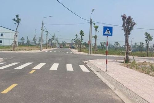 Hà Tĩnh: Đất nông thôn vùng quê 'nóng sốt', nay vắng bóng bất ngờ