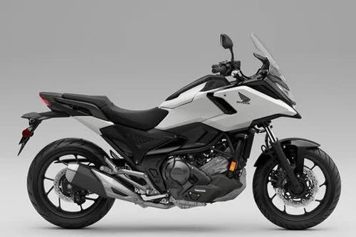 Top 10 môtô adventure cho cảm giác lái tốt nhất năm 2026: Gọi tên Honda NC750X DCT