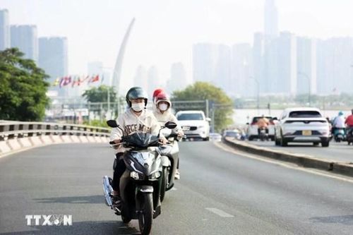 Từ ngày 1-2/4, miền Đông Nam Bộ nắng nóng gay gắt, Bắc Bộ trời chuyển mát