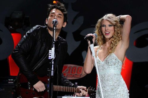 Đi xem ca nhạc, Taylor Swift suýt 'chạm mặt' bạn trai cũ tai tiếng