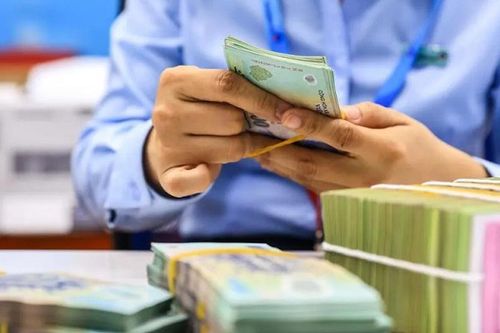 Lãi suất tăng: Giấc mơ an cư hóa 'cuộc đua' trả nợ