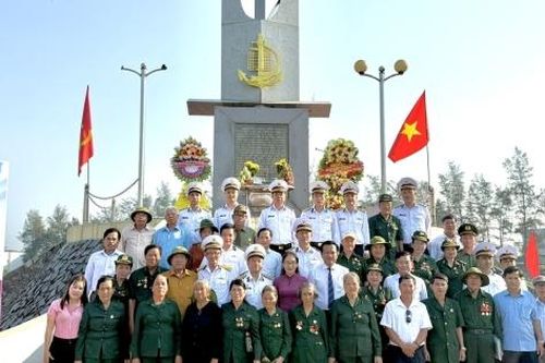 Về 'đất lửa' Quảng Trị, Lữ đoàn 126 viết tiếp nghĩa tình quân dân