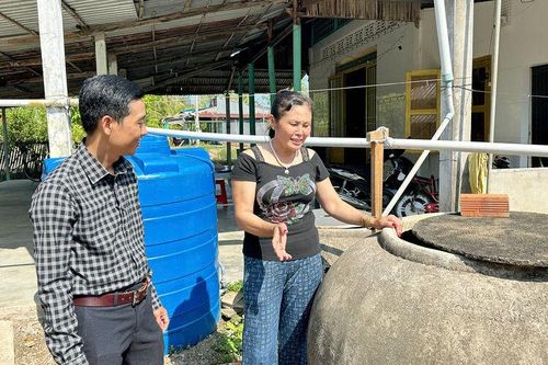 Ven biển lo nước sạch mùa khô