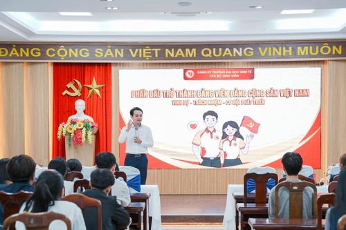 Đổi mới cách làm, tạo nguồn phát triển Đảng trong sinh viên