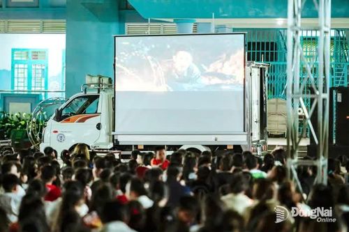 Hơn 400 buổi chiếu phim lưu động phục vụ nhân dân