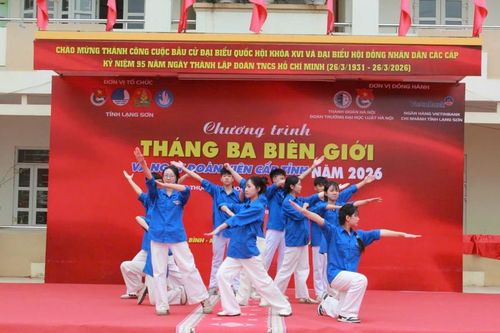 Sôi nổi Ngày đoàn viên