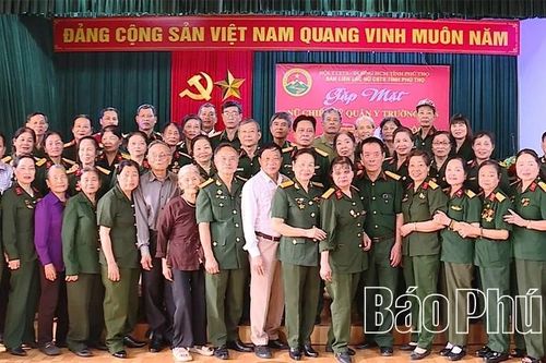 Gặp mặt nữ chiến sĩ quân y Trường Sơn và đồng đội