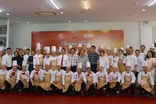 15 đội tranh tài chế biến món ăn với thịt gà Mỹ