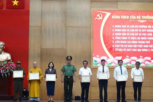Đà Nẵng: Ban Trị sự GHPGVN thành phố nhận Bằng khen trong phong trào bảo vệ an ninh Tổ quốc năm 2025