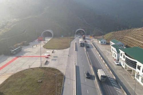 Chậm tiến độ thi công hoàn thiện hầm Thần Vũ trên cao tốc Bắc - Nam