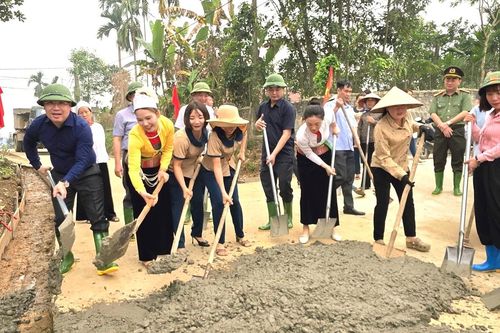 Lào Cai đặt mục tiêu mở mới, kiên cố hóa ít nhất 2.500km đường nông thôn