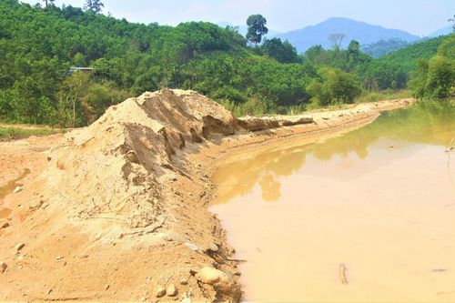 Đà Nẵng: Tăng kiểm tra, ngăn chặn khai thác cát trái phép trên sông khu vực miền núi