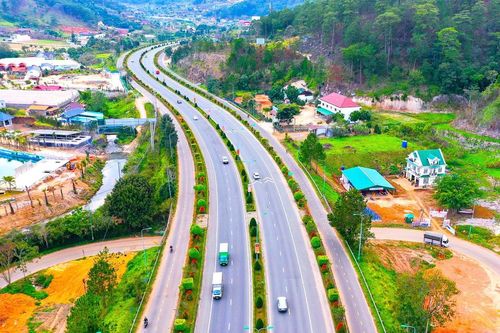 Công bố quy hoạch đường bộ mới: Cả nước có hơn 8.900km đường cao tốc vào năm 2050