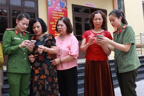 Hội phụ nữ Công an tỉnh Bắc Ninh: Ứng dụng công nghệ nâng cao hiệu quả phục vụ nhân dân