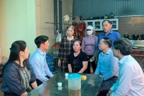 Vận dụng tối đa chính sách để hỗ trợ gia đình ngư dân có 2 mẹ con gặp nạn