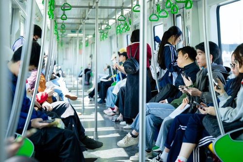 Người dân thay đổi thói quen di chuyển trước áp lực giá xăng dầu