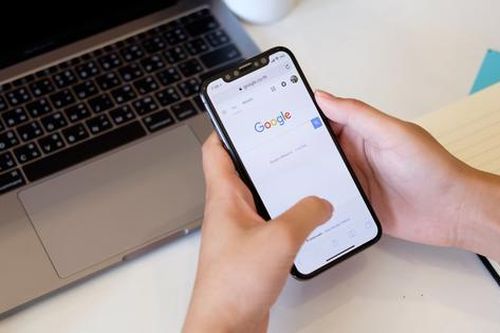 Năm 2026, Search Live được triển khai toàn cầu, Google biến 'tìm kiếm truyền thống' thành trò chuyện AI không giới hạn