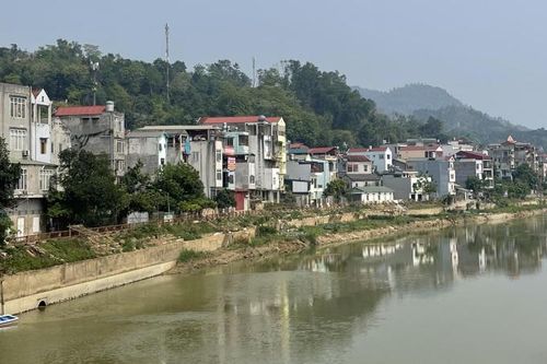 Thời tiết các khu vực trong tỉnh ngày 1/4 có mưa rào và dông vài nơi, trưa chiều giảm mây trời nắng
