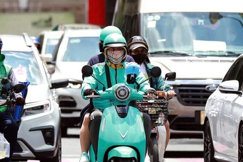 Điện hóa phương tiện: Cú chuyển mình quyết định của tài xế công nghệ
