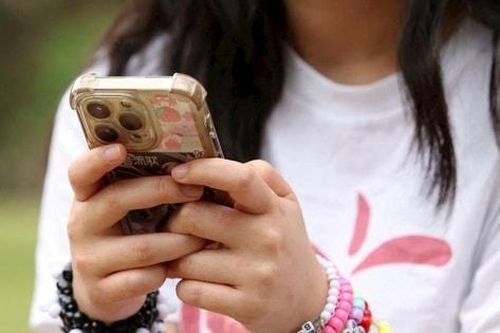 Australia điều tra Meta, Snapchat, TikTok và YouTube do chưa tuân thủ lệnh cấm trẻ em