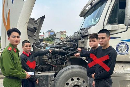 Khởi tố, bắt giam ổ nhóm trộm hộp đen xe container bán lấy tiền tiêu xài