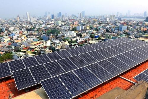 Thủ tướng chỉ thị siết tiết kiệm điện, thúc đẩy điện mặt trời mái nhà