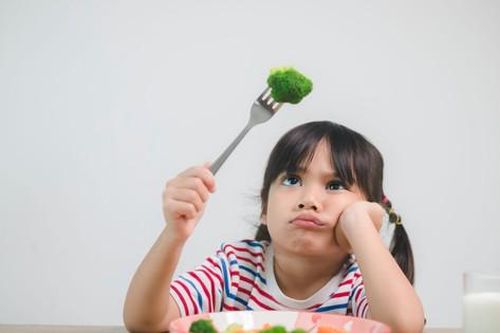 Chế biến món ăn cho trẻ biếng ăn: Làm sao để vừa ngon, vừa đủ chất?