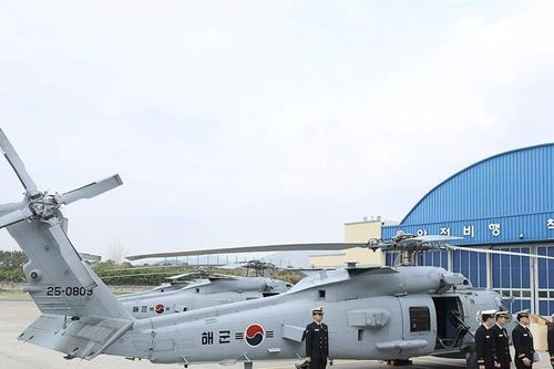 Hàn Quốc triển khai trực thăng săn ngầm MH-60R Seahawk đầu tiên, tăng cường đối phó tàu ngầm Triều Tiên