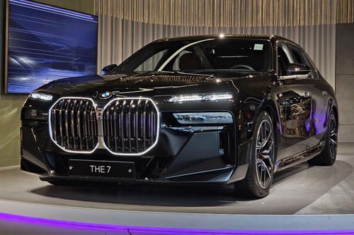 Chiến thắng của Mercedes và BMW