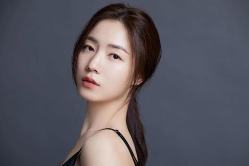 Cựu thành viên T-ara cưới chồng doanh nhân