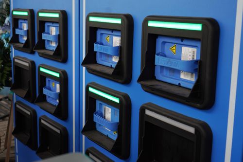 TP.HCM sẽ có 3.000 tủ đổi pin xe điện trong 20 ngày tới