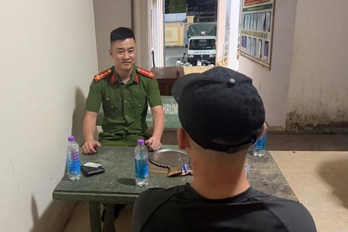 Ngăn nam thanh niên định tự tử